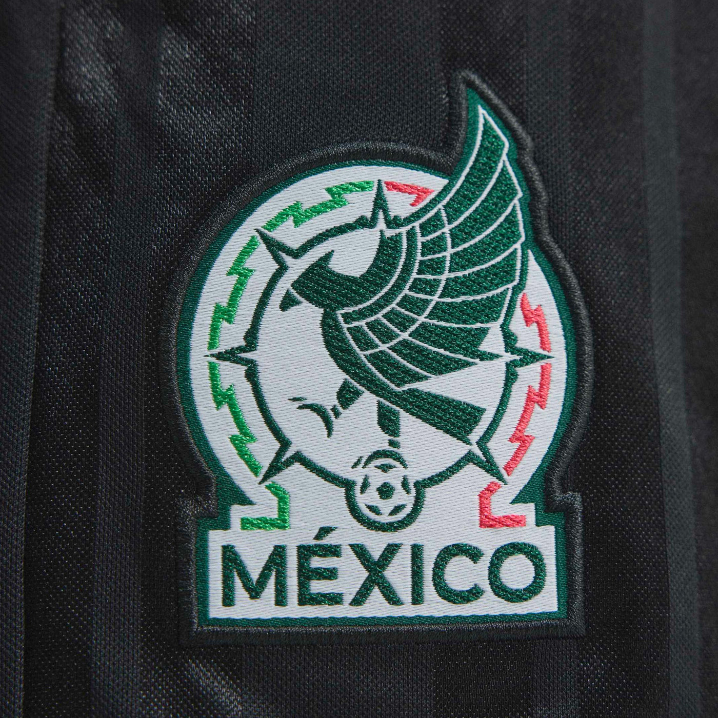 Adidas	Short de foot FMF Mexique EQT