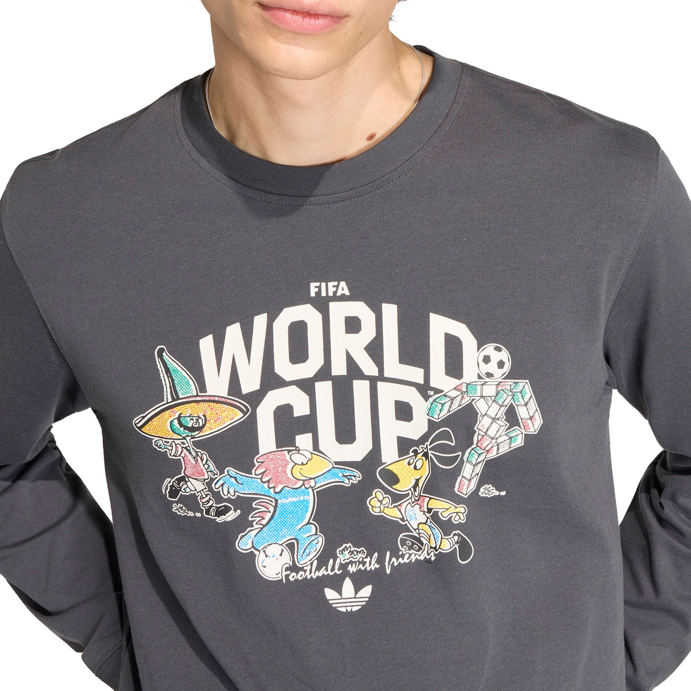 Adidas	T-shirt à manches longues mascotte Coupe du Monde de la FIFA 26™