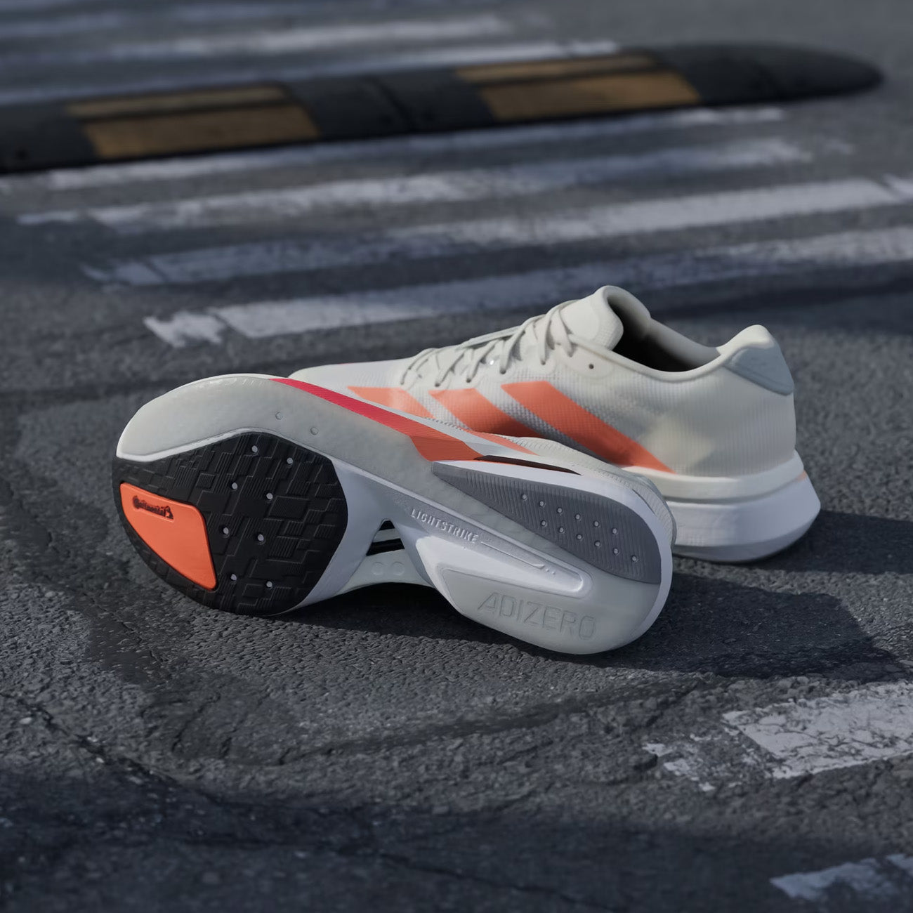 adidas Adizero Boston 13 M Hommes Blanc cassé Orange Gris